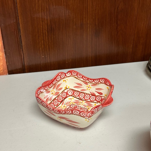 Temptations Old World Hand-Painted Floral Ceramic Bowl - Red and White - Picture 8 of 13